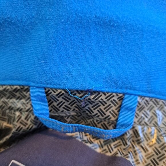 L. L. Bean boys size 3 tone blue jacket, 2 front zippers, outside 1 broken - Picture 10 of 10